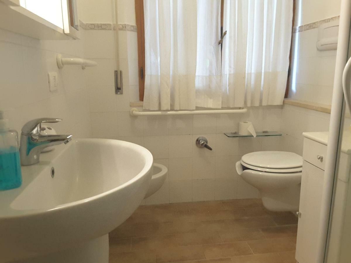 דירות מונטרוני ד'ארביה Casa Groppino מראה חיצוני תמונה