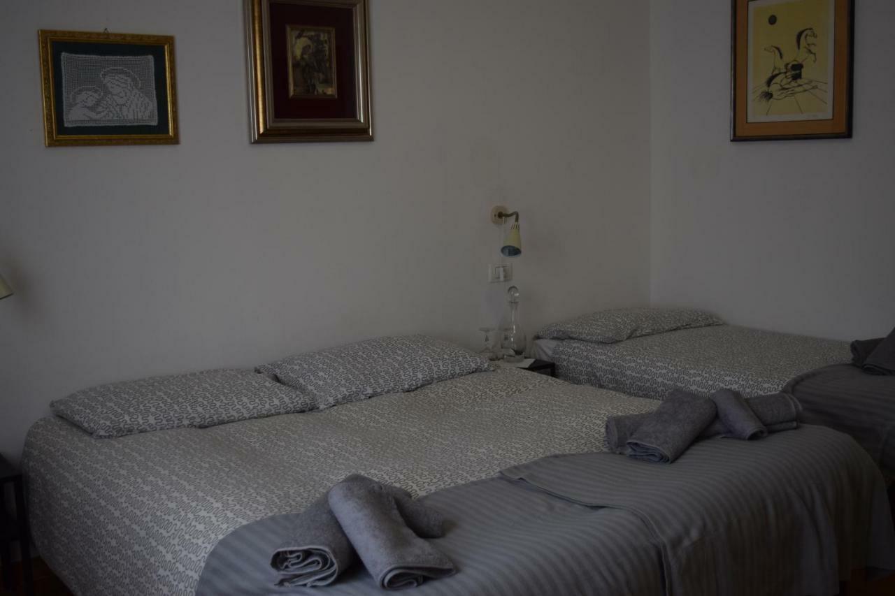 דירות מונטרוני ד'ארביה Casa Groppino מראה חיצוני תמונה